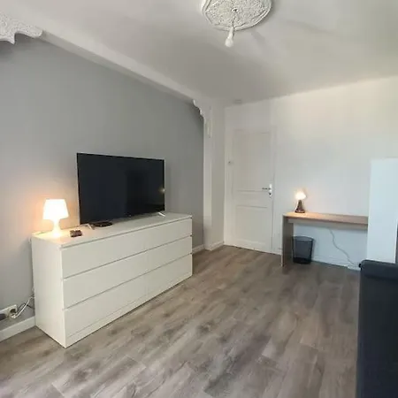 F4 Avec Vue / Flat With Sea View 3 Bedrooms Apartment *